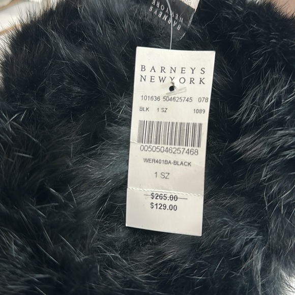 BARNEYS NEW YORK Fur Cap/Hat. Black - Picture 10 of 13